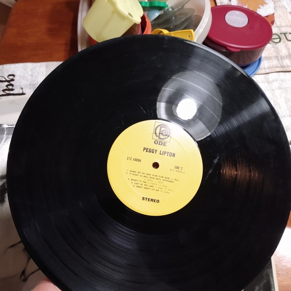 Peggy Lipton Self Titled 1968 Vinyl Record - Picture 4 of 5